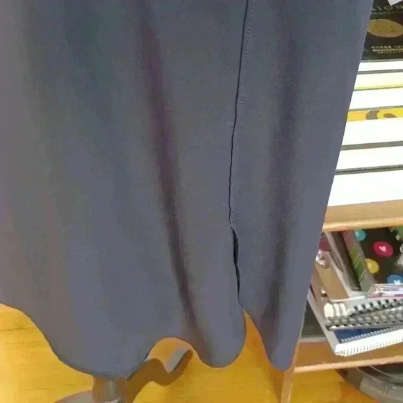 Banana Republic Navy Blue Long Sleeve Crewneck Pullover Blouse Medium Petite - Picture 2 of 12